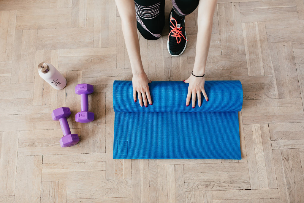 5 BUDGET FRIENDLY ESSENTIALS TO CREATE A HOME GYM