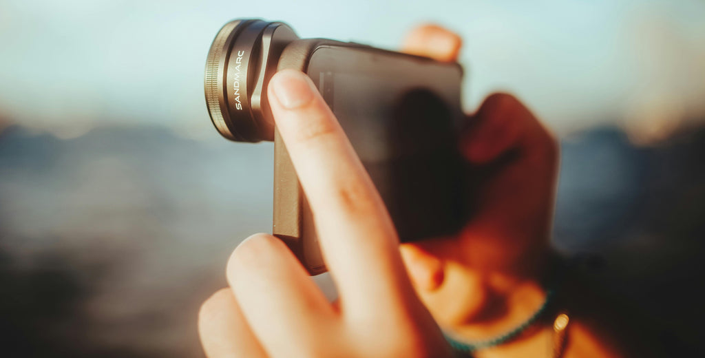 How to Capture Stunning Moon Shots with a Phone Camera Lens Telescope ...